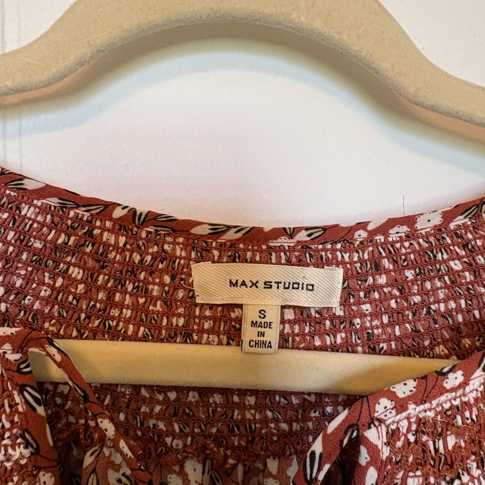 Max Studio Rust Floral Smocked-Neck Blouse - Picture 2 of 3